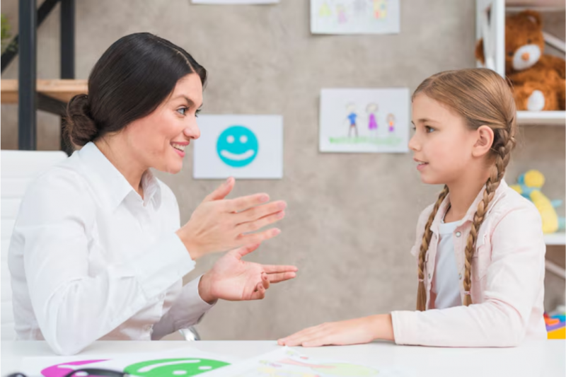 Fonoaudióloga Pediatra: Como Escolher o Profissional Ideal para Seu Filho Fonoaudióloga Pediatra: Como Escolher o Profissional Ideal para Seu Filho